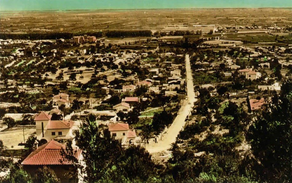 conocer más sobre Primeras calles en Alba-rosa - 1958