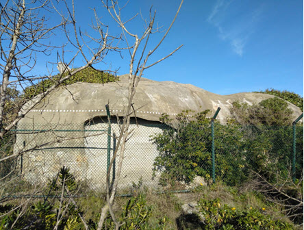 Bunker Cal Francés,  Búnker construido durante la guerra civil por las autoridades republicanas (1936-39).